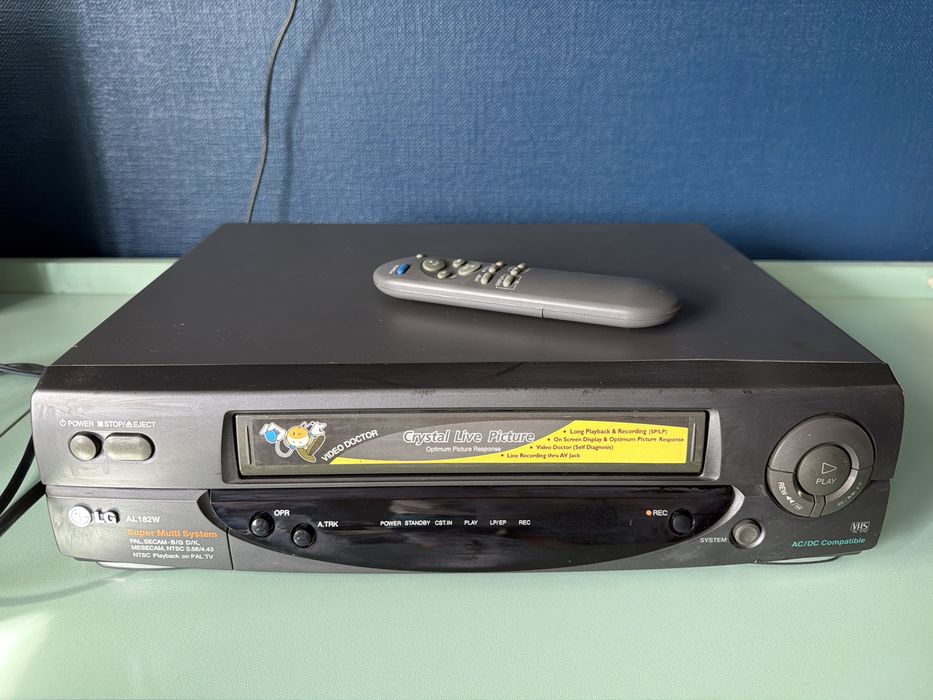Видеомагнитофон VHS