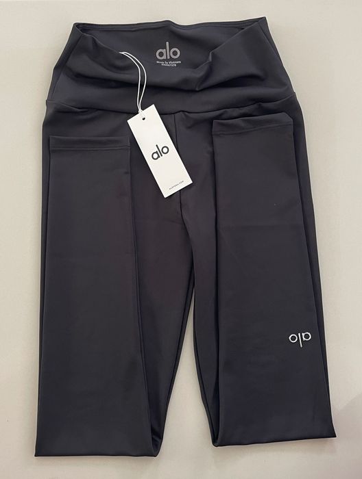 Alo Yoga. Colanti dama maro/negri