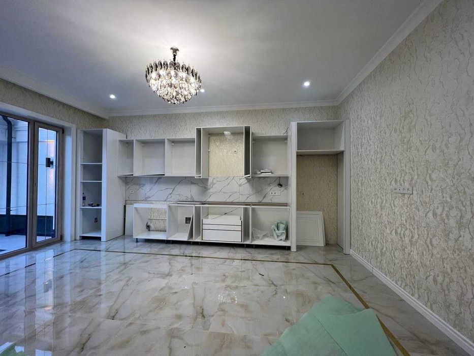 Продаю новый дом в элитном районе Ракат