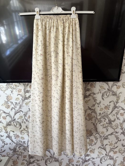 Shijon astarli yubka