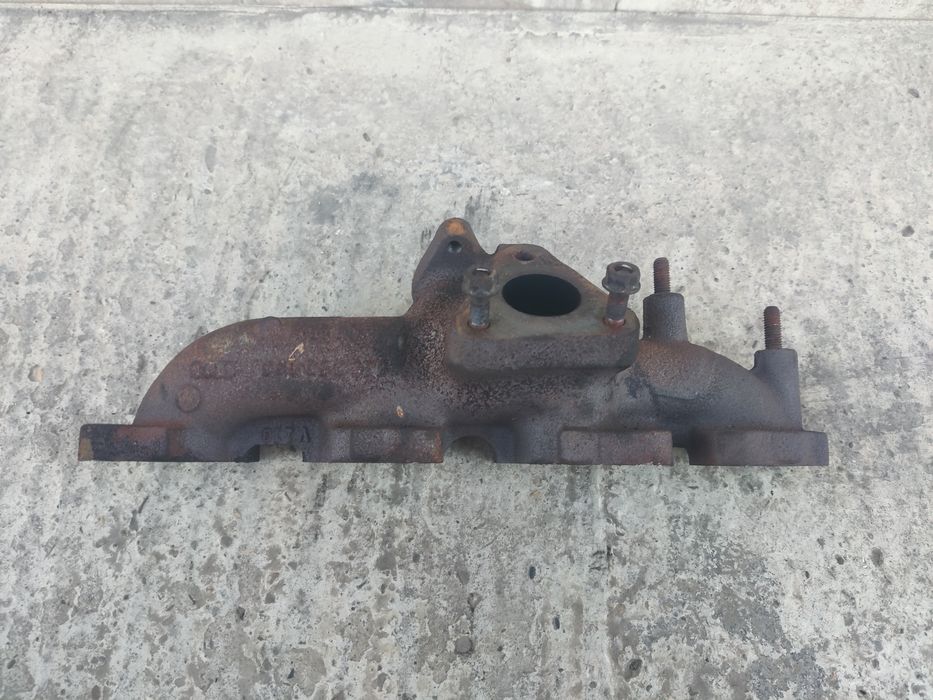 03L253033 Galerie evacuare 2.0 TDI CAG CAH Euro 5 Audi A4 B8 8K Exeo