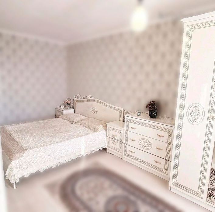 Спальный гарнитур