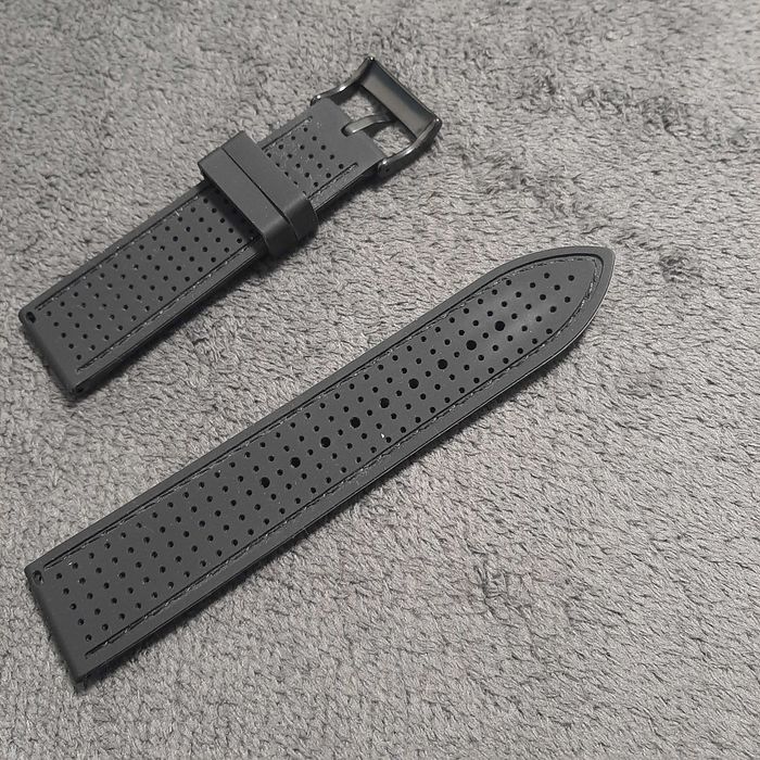 Лот сет каишки за часовник 26мм 28мм 24мм garmin diesel