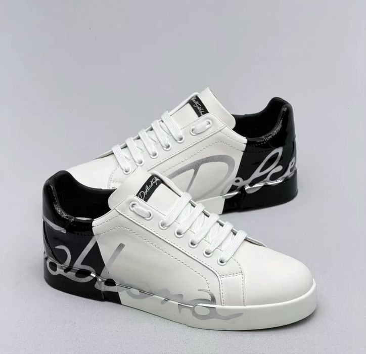 Vand Dolce Gabbana Portofino Black And White noi. Orice marime in stoc. Prin curier trimit doar cu avans inainte!