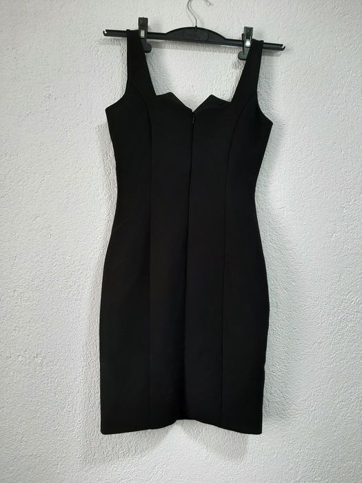 Черна официална рокля