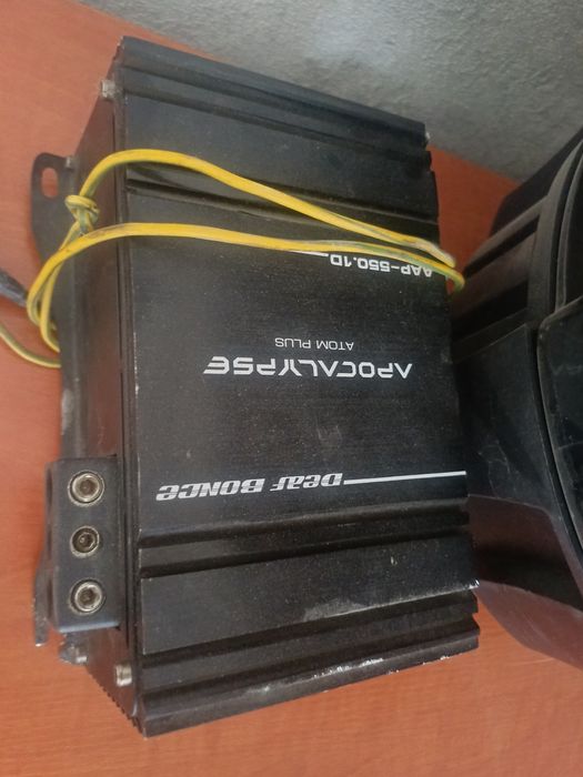 Продам сабвуфер комплект