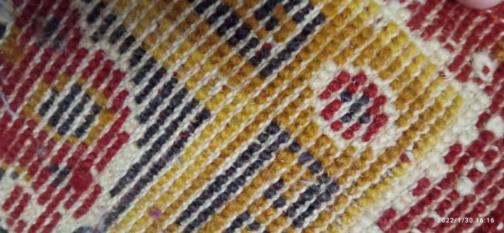 Продам шерстяной ковер.