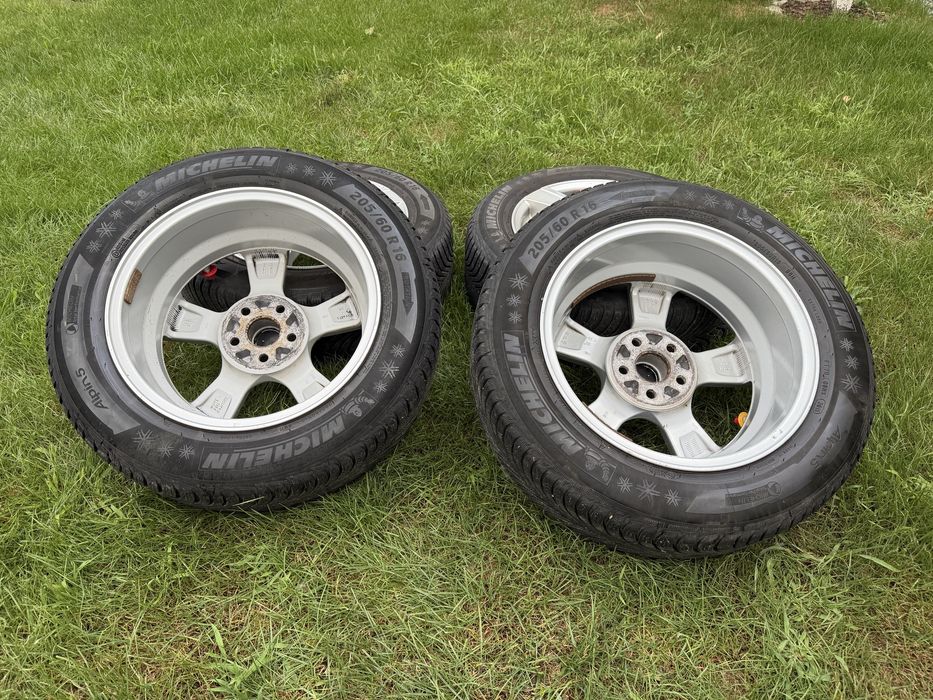 Jante aliaj 5x105mm anvelope iarna 205/60/16 cu senzori