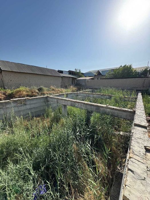 Участка срочно сотилади. Наманган в, Чуст т, Охунбобоев к, 5 сотик.