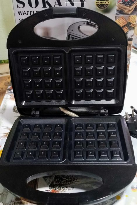 Вафельница электрическая