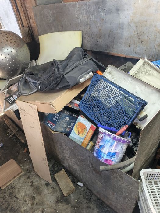 Уголь дрова отдам даром самовывоз с вас