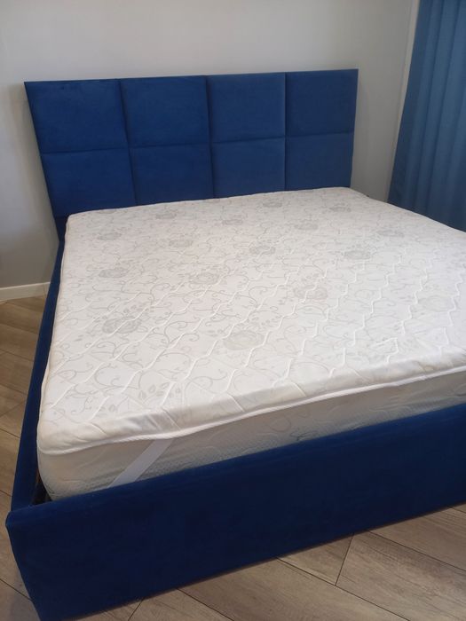 Двухспальная кровать