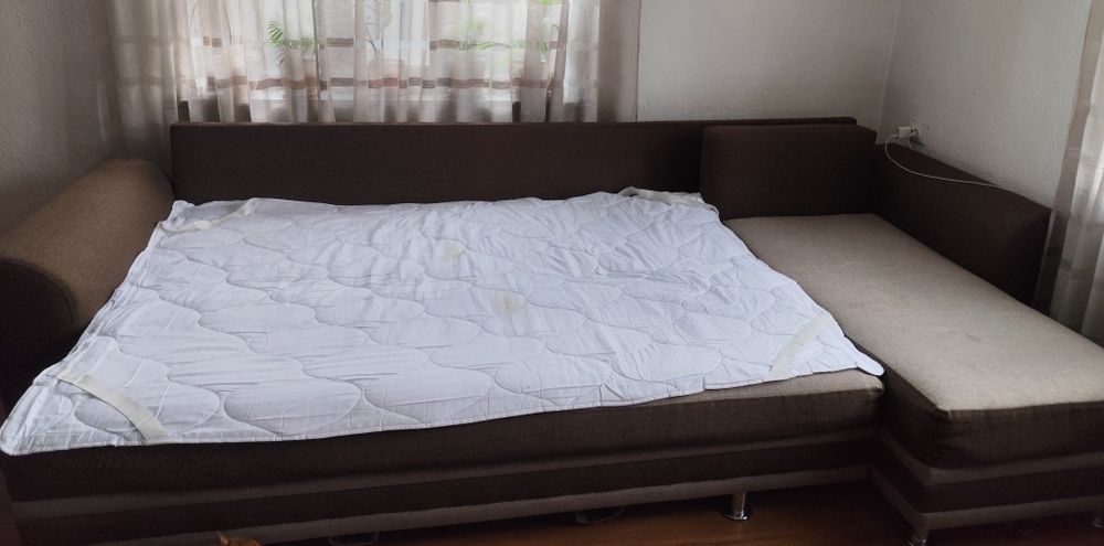 Продам диван угловой