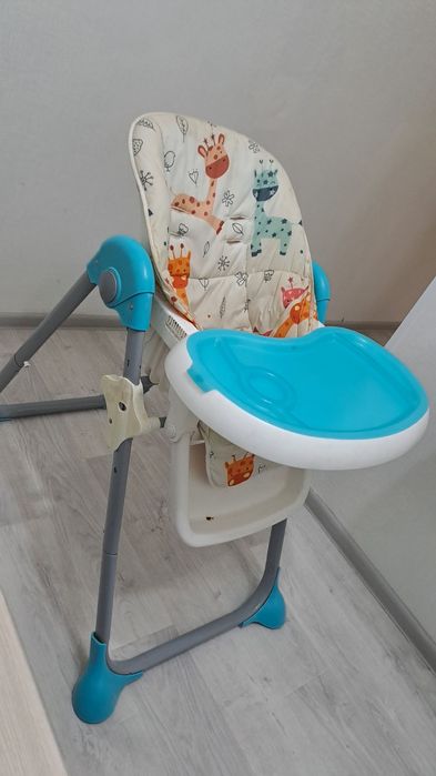 Продам детский стол для кормления