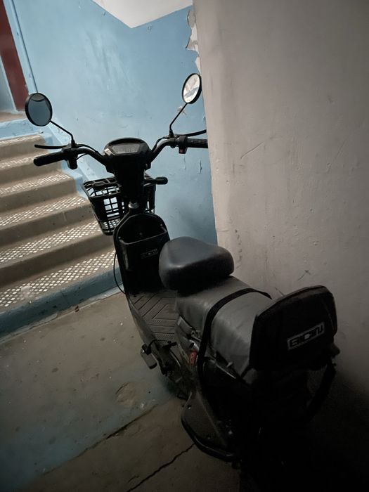 Продам электровелик sk8