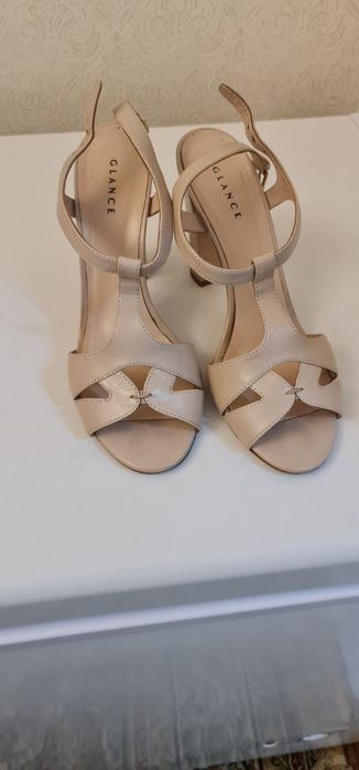 Обувь женская продам