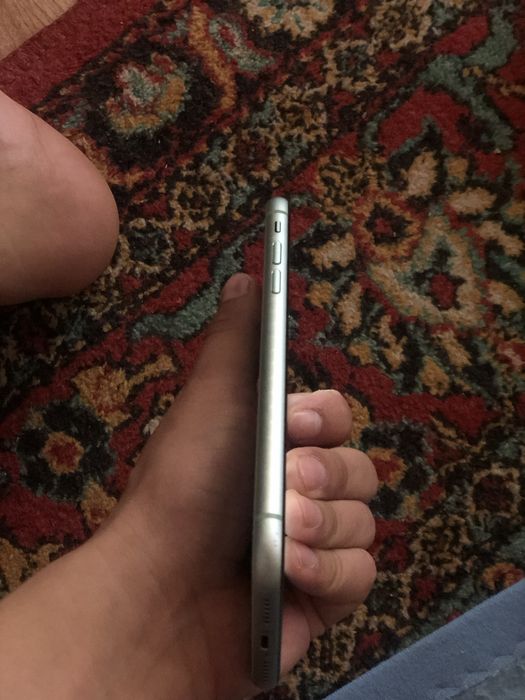 Айфон 11 сатылад срочна бағасна келсемз