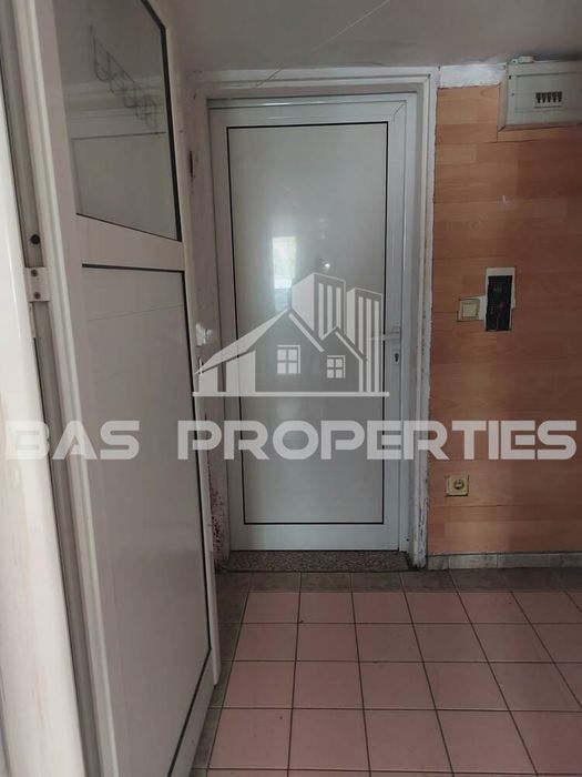 Продава се Офис в София, Банишора - 47 кв.м за 2554 €/кв.м - Снимка #3