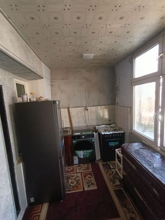 1 комната 1 этаж Чиланзар 22 квартал,Балкон:2х6,Кирпичный дом        х