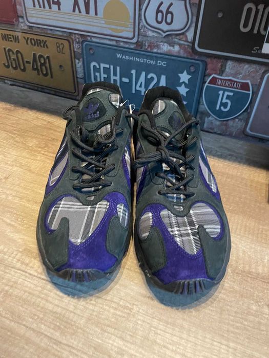 Маратонки Adidas Yung-1 Plaid 44 2/3