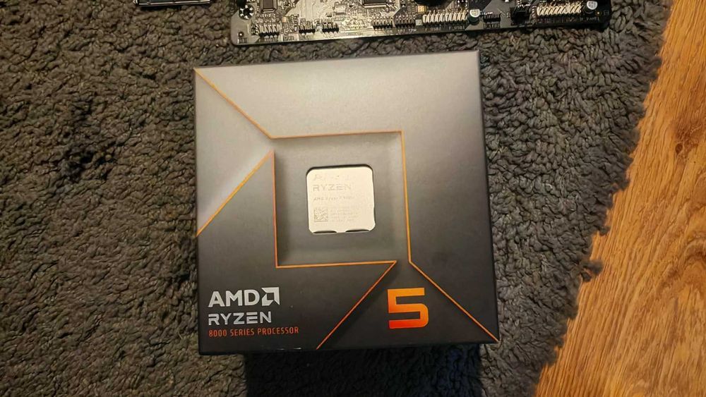 Gigabyte's A620M Gaming X + Ryzen 8400F + 2X8GB 16GB RAM DDR5 AM5