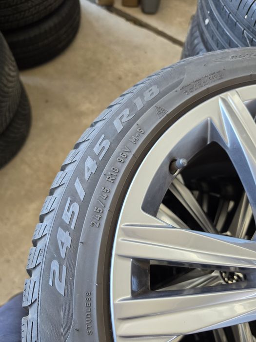 2 Броя 245/45/18 Pirelli 6,5mm 22dot