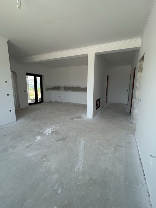 Casă 102 mp utili cu teren 500 mp în Sântandrei