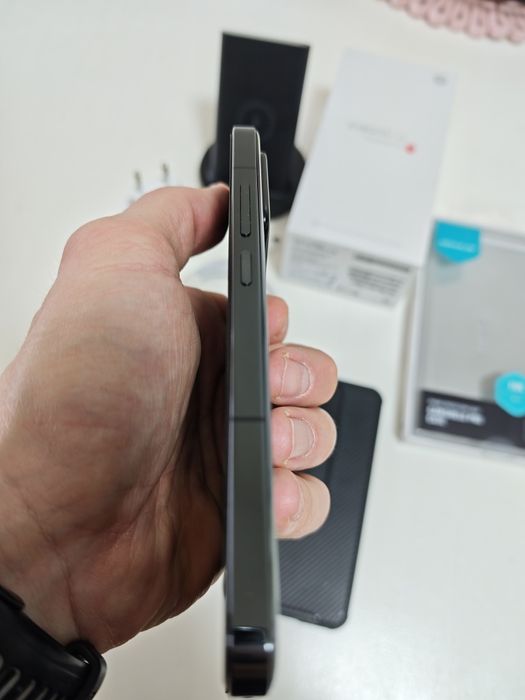 Xiaomi 13 - 256/8  5G