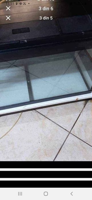 Vând diverse acvarii și pești de acvariu