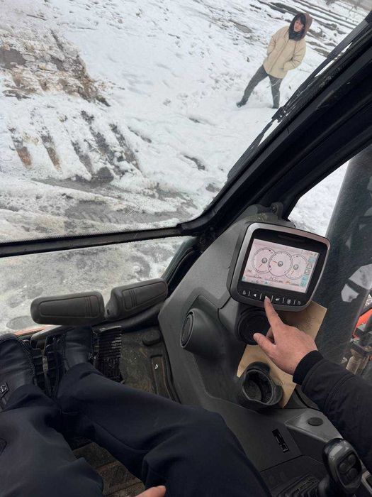 Гусеничный Экскаватор DOOSAN DX215