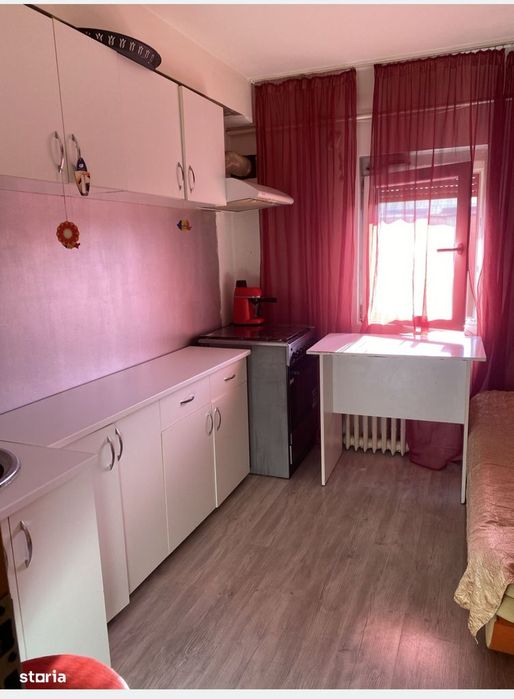 Apartament Craiovita, 50 mp,bloc 1980,mobilat și utilat complet