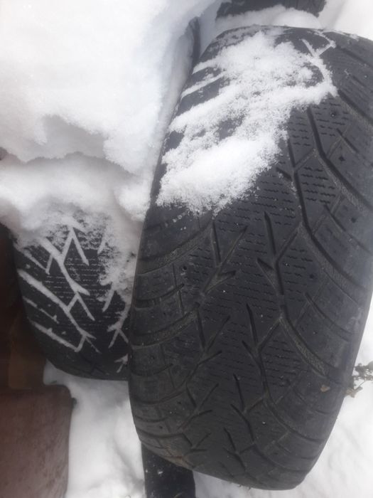 Продам комплект резины на 16