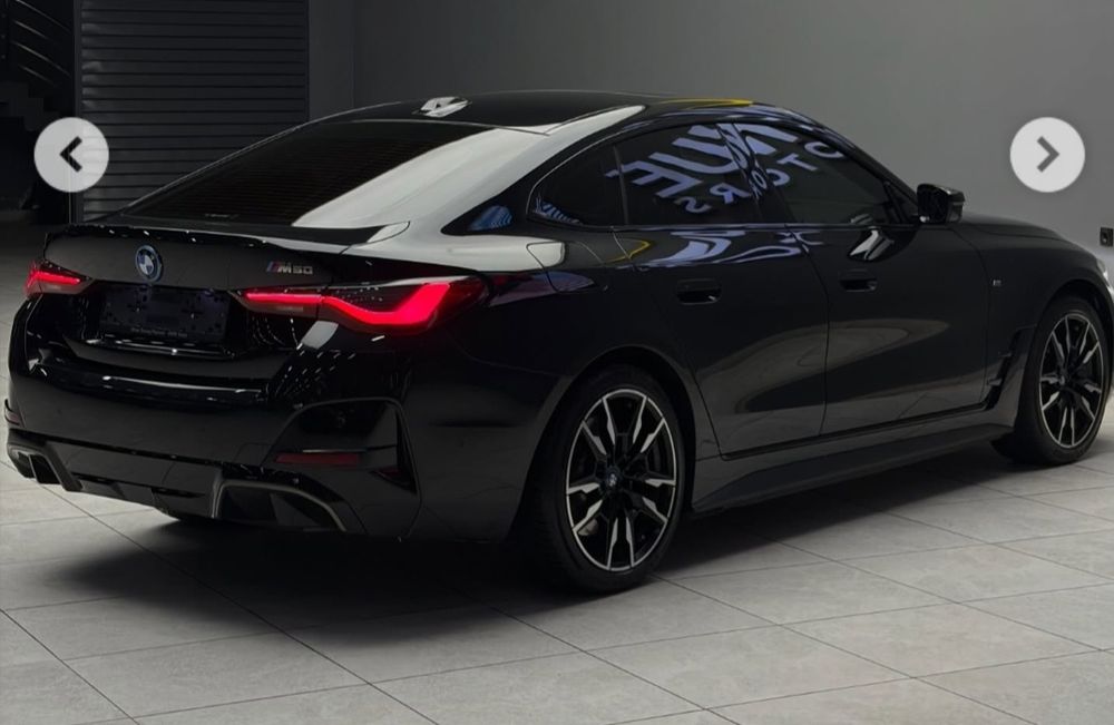 BMW I 4M50  Black