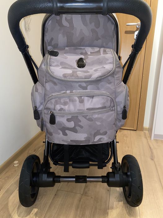 количка EGG 2 в 1  + много аксесоари