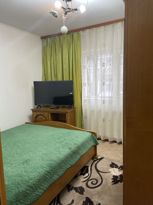 Inchiriez apartament 3 camere