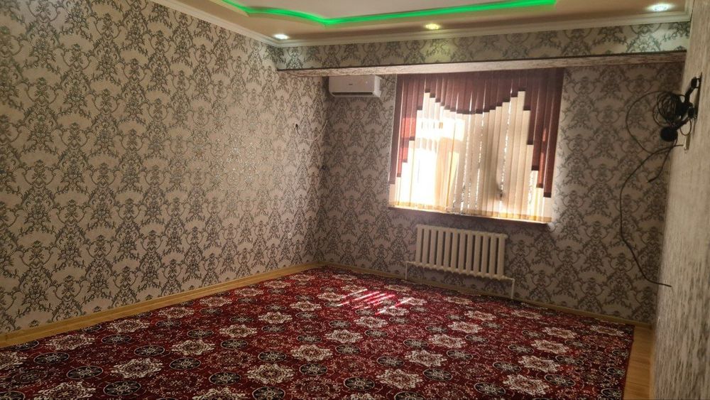 Балгарский пасёлка томонда жойлашган 2 хонали квартира ижарага берилад