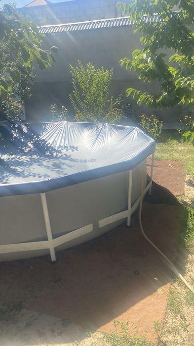 Бассейн большой