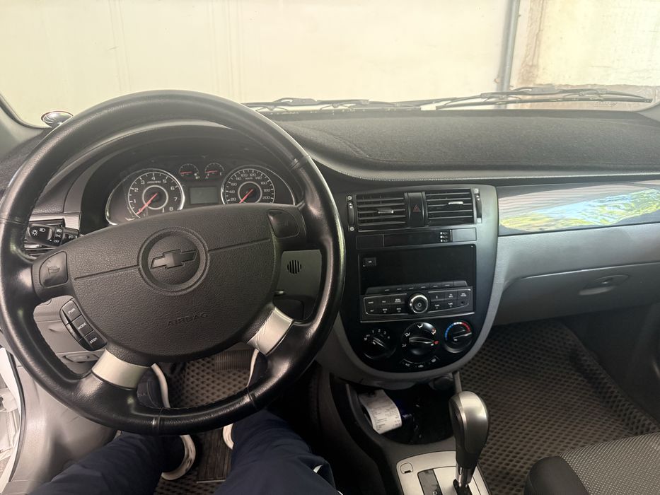 Продам Жентра 2021 года белый фул