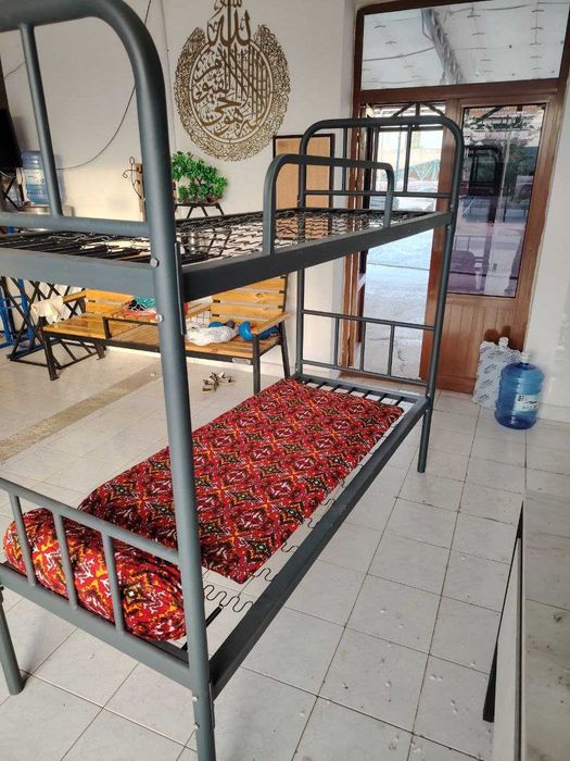 Кровать двух ярусная