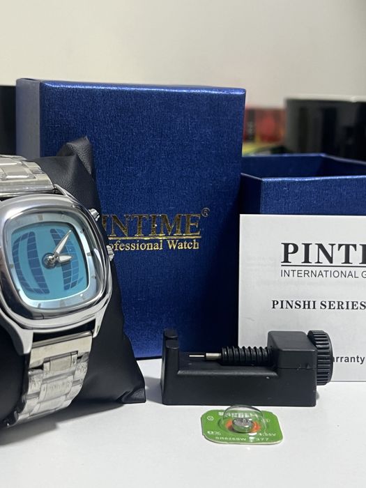 Часы Y2k archive type