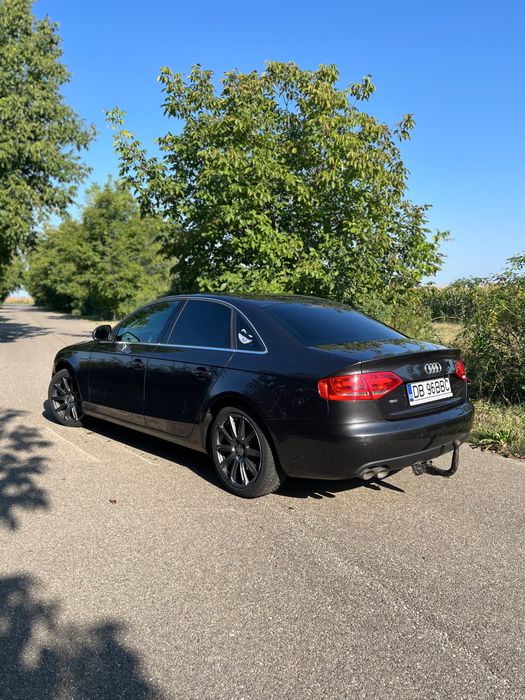 Vand Audi A4 B8 2009