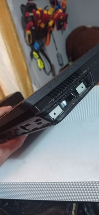 PS 4slim model cuh 2216a