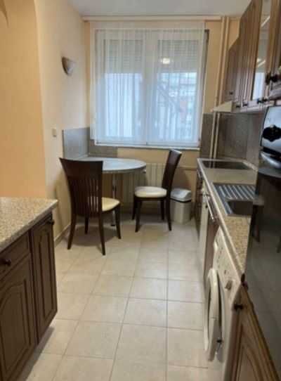 Дава се под наем Тристаен апартамент в София, Лозенец - 90 кв.м за 896.58 € - Снимка #3