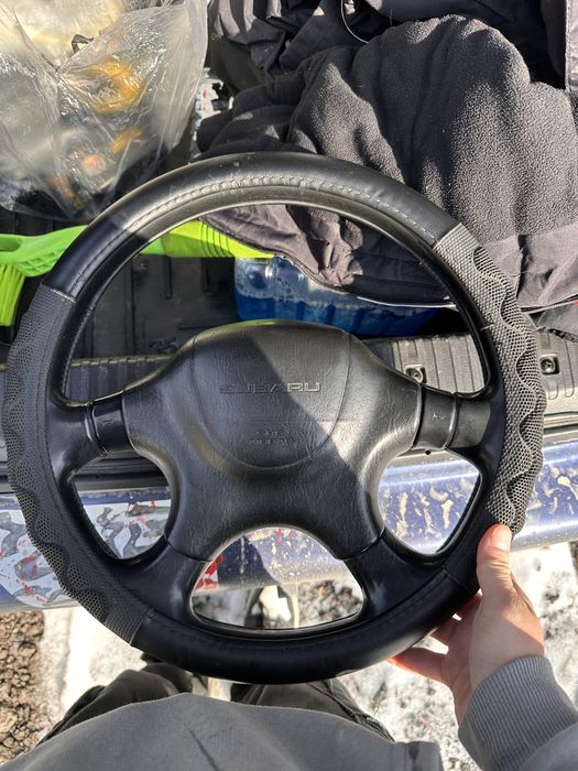 Руль subaru impreza