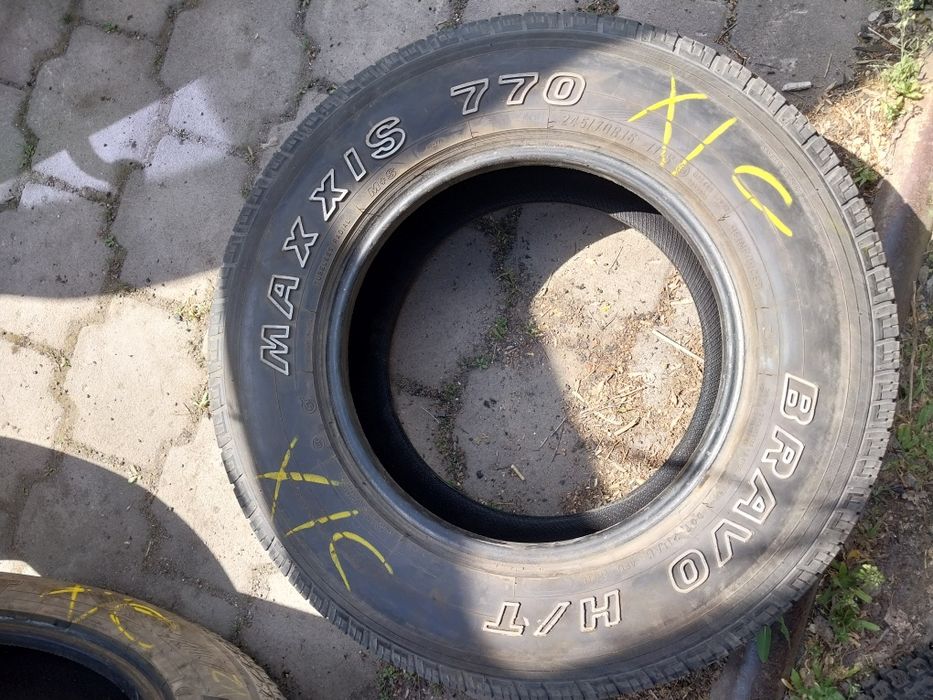 4 шины Maxxis Китай 245 70 R16.