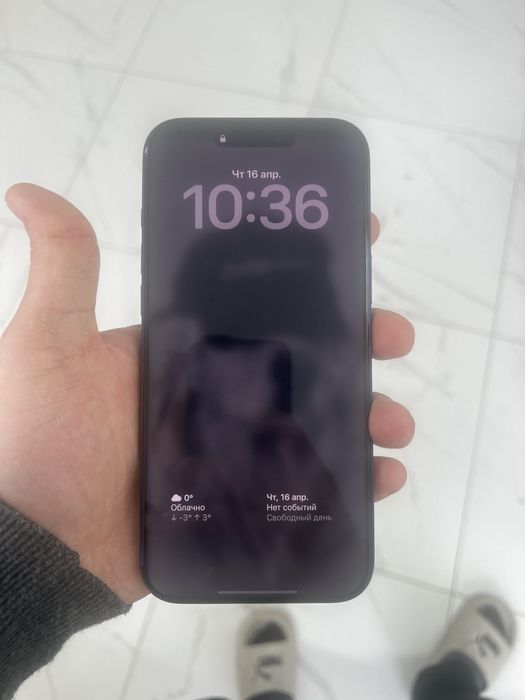 Айфон 17 про мах.