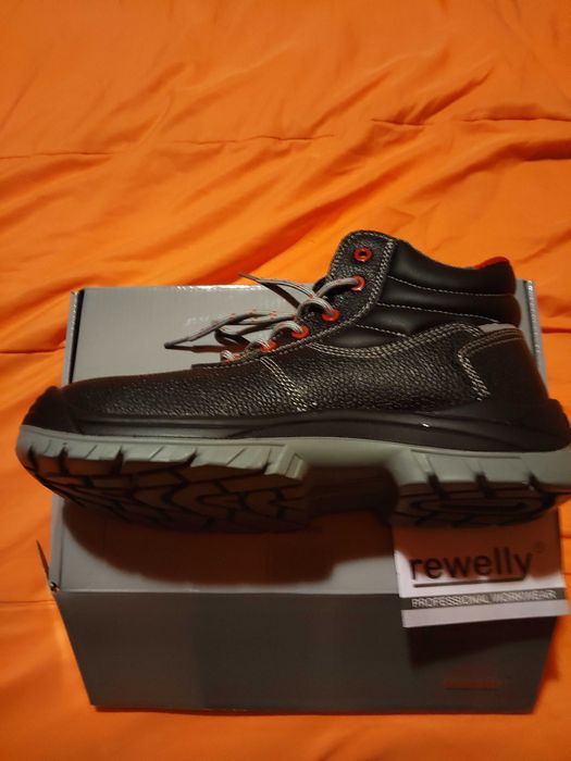 Зимни работни обувки Rewelly  N42