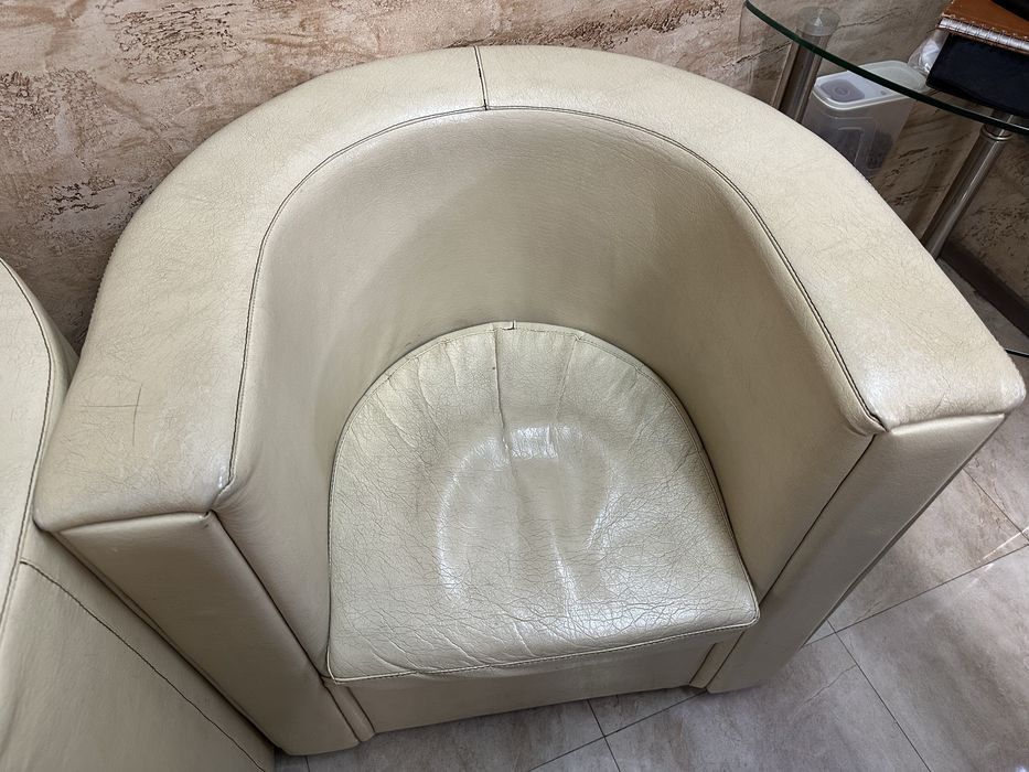 Фотьойл от изкуствена кожа, бежево