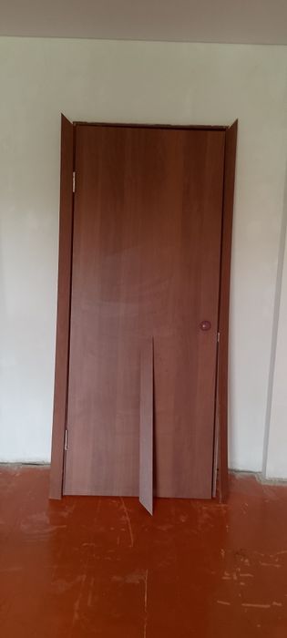 Продам 5шт двери,  все размеры