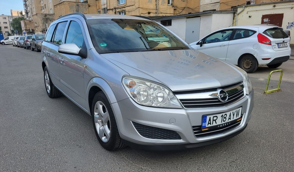 Opel Astra H an 2008 ,motor 1.7 TDI proprietar,acte la zi !